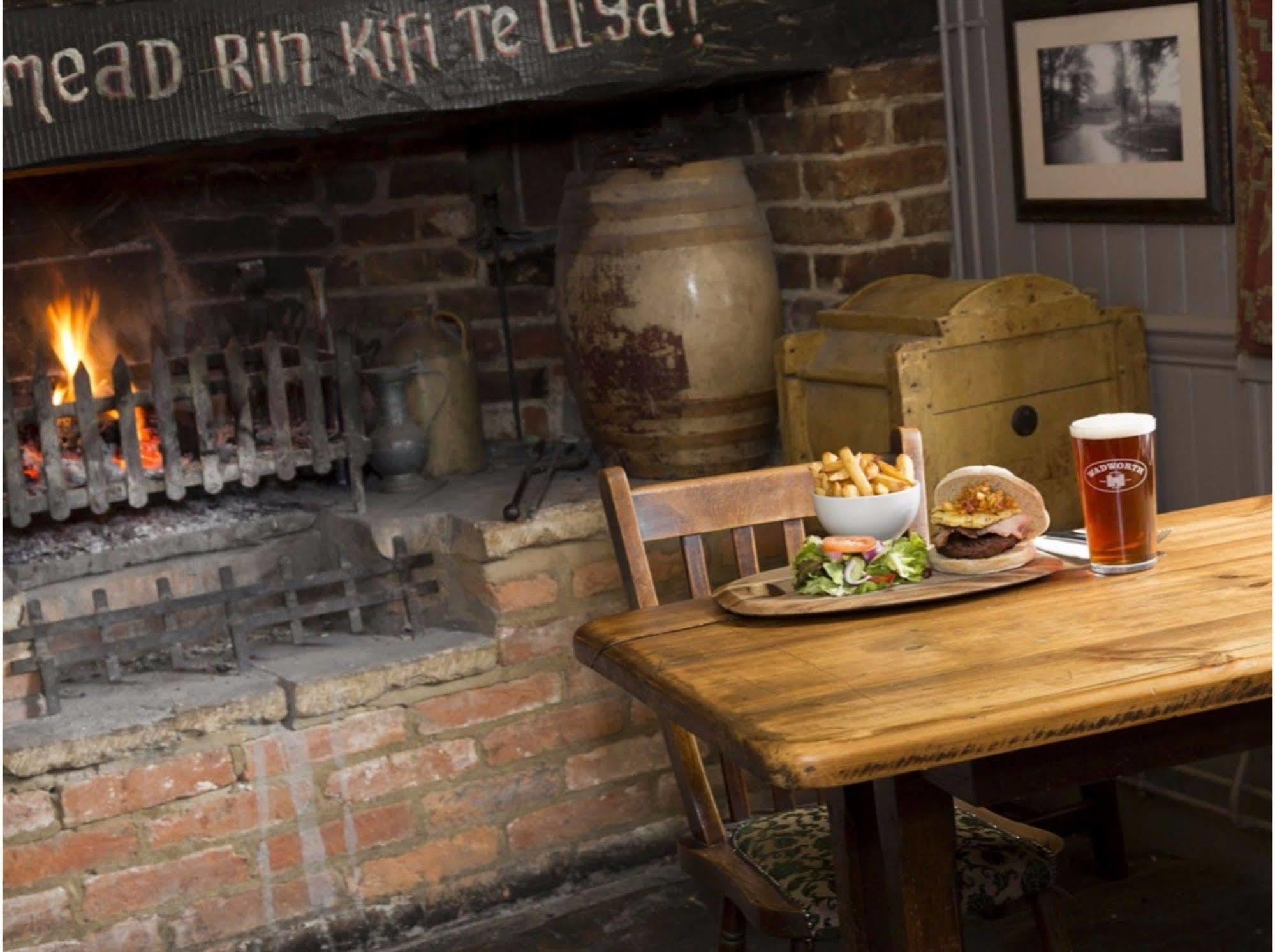 The Cherry Tree Abingdon-on-Thames Bagian luar foto